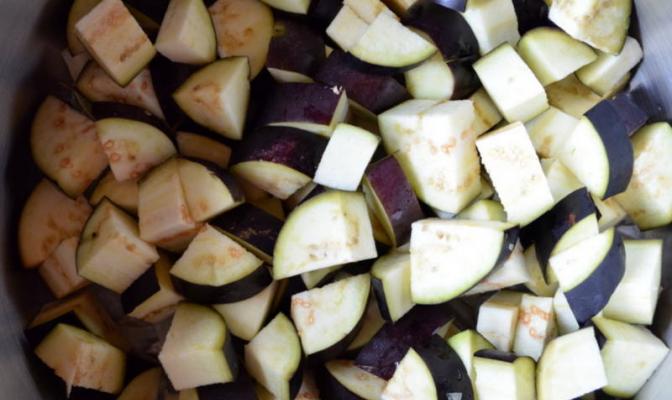 Тушеные баклажаны с картошкой – пошаговый фото рецепт, как их приготовить с помидорами и другими овощами